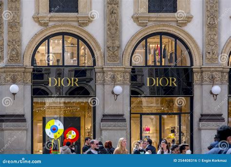 dior milan galleria|christian dior store milan.